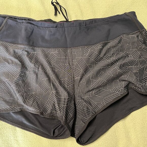 SkirtSports Pants - Skirt Sports Run With It Shorts - Reflective - XXL